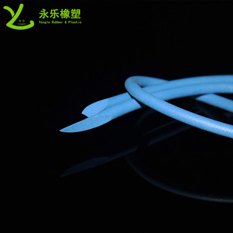硅膠發(fā)發(fā)泡條，阻燃硅膠發(fā)泡圓條，耐高溫發(fā)泡硅膠條