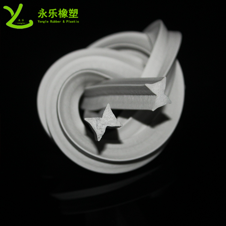硅膠泡棉膠條，阻燃硅膠泡棉膠條，耐高溫發(fā)泡硅膠條