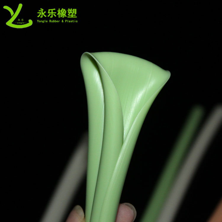 硅膠吸管，擠出異形硅膠吸管，食品級硅膠吸管